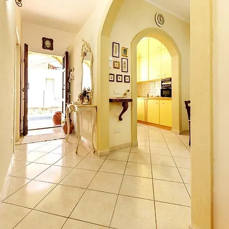 Holiday home Casa Vittoria